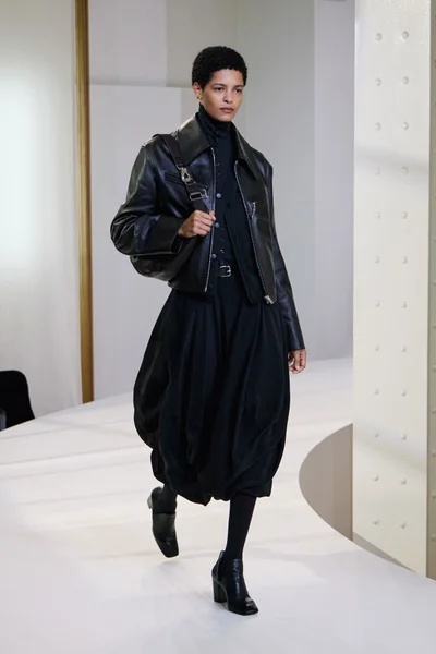 Look 1